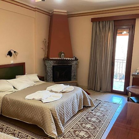 To Spiti Tis Irinis Hotel Vitina Ngoại thất bức ảnh