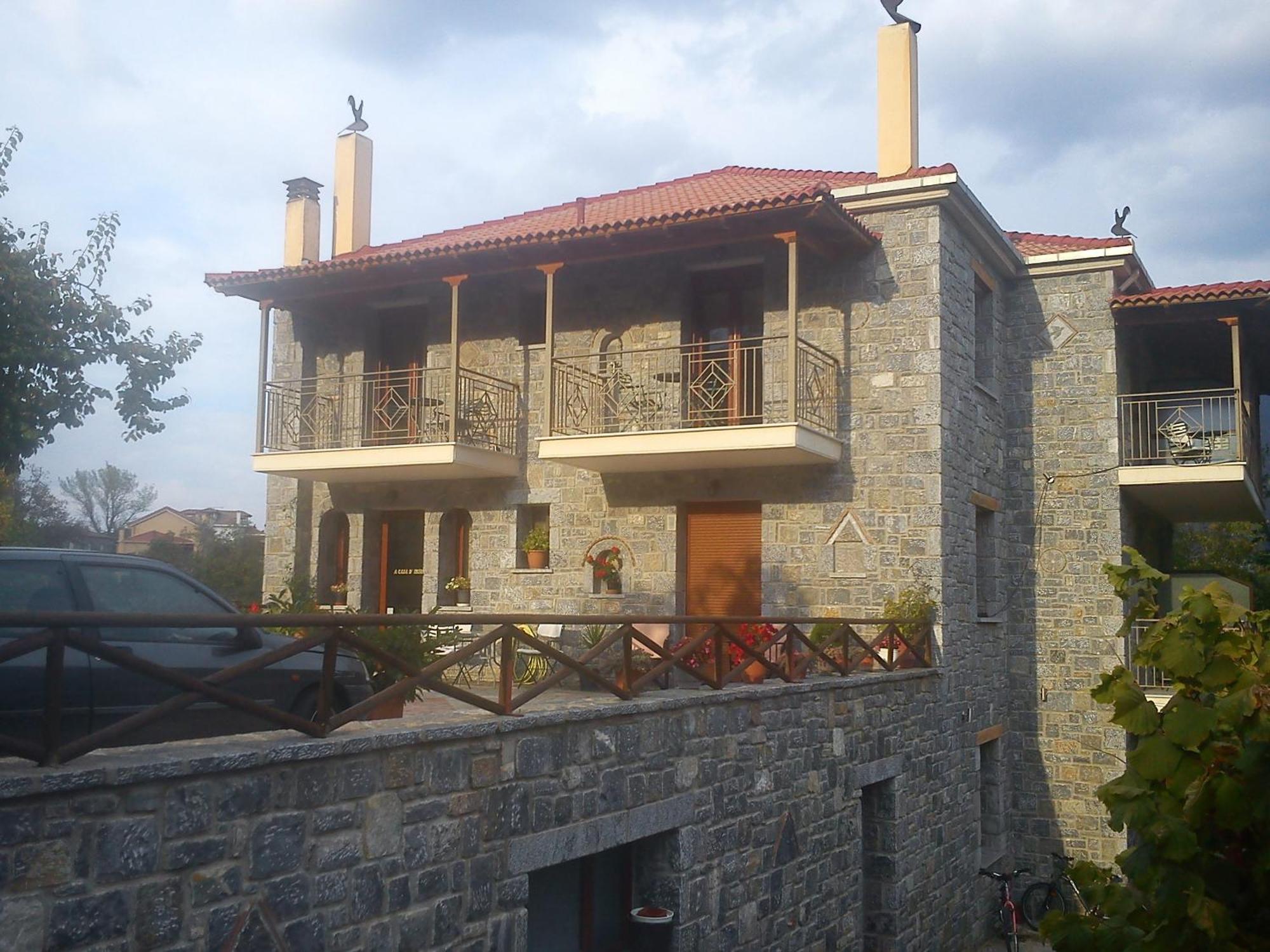 To Spiti Tis Irinis Hotel Vitina Ngoại thất bức ảnh