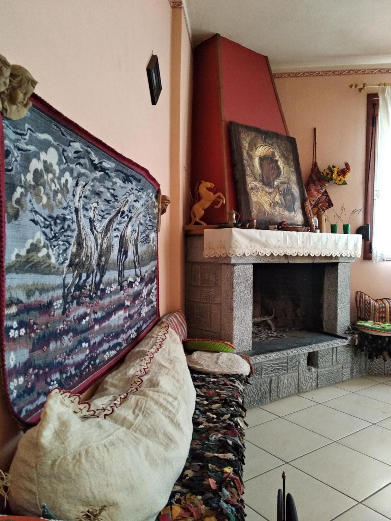 To Spiti Tis Irinis Hotel Vitina Ngoại thất bức ảnh